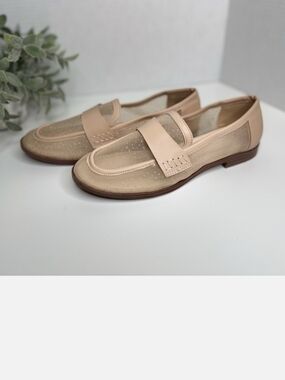 Kenneth Cole Reaction Beige Nude Perforated Slip-On Loafers